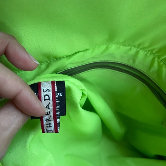 Beyond Threads - Buttercup Embroidered Wool Handbag - Picture 15 of 15